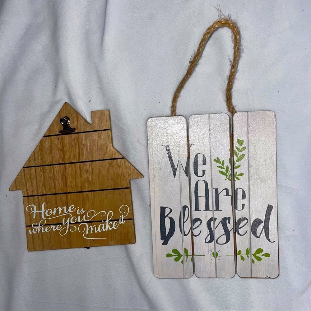 🆕 Wooden home decor signs (nwot)